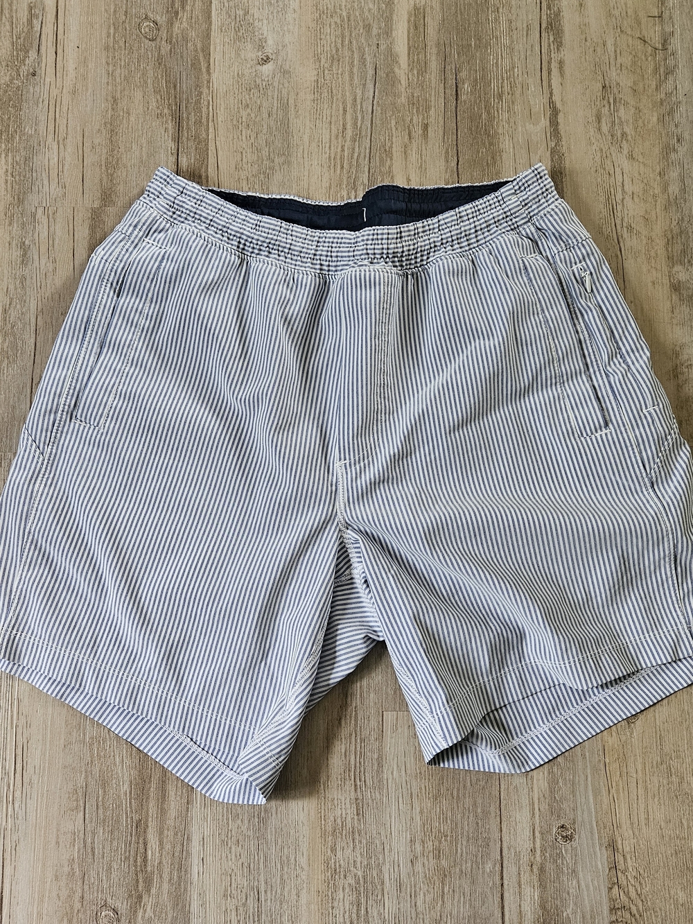 Birddogs Men's Blue and White Pinstripe Lined Athletic Performance Shorts Large